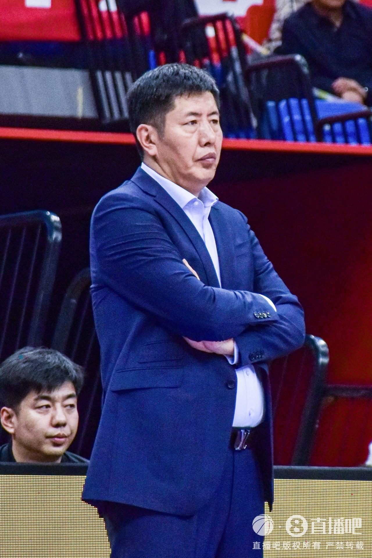 丁伟带队已经三连败，后续三队有二强，他难道要继续背锅吗？

丁伟打球其实很不错，