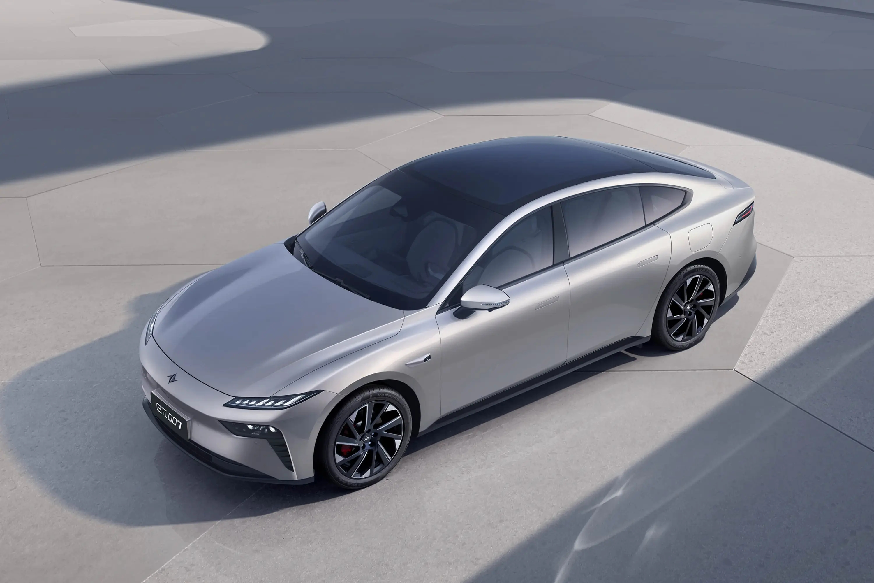 聊下奕派007的真实用车感受✨冰面操控真的稳❄️，四驱和底盘调校在线，低附路面也