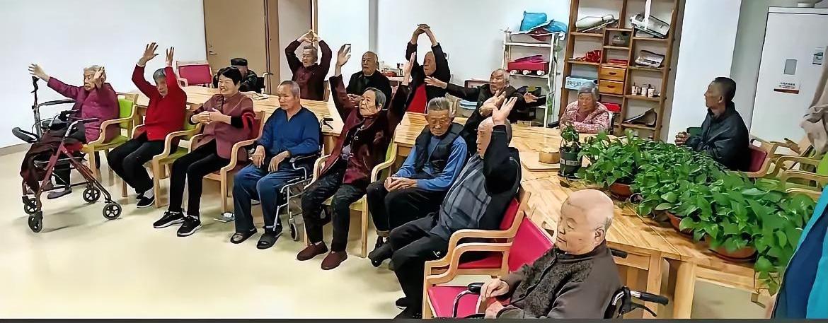 今天就是除夕，养老院里的一幕却看哭无数人！全院90位老人，能被子女接回家过年的寥