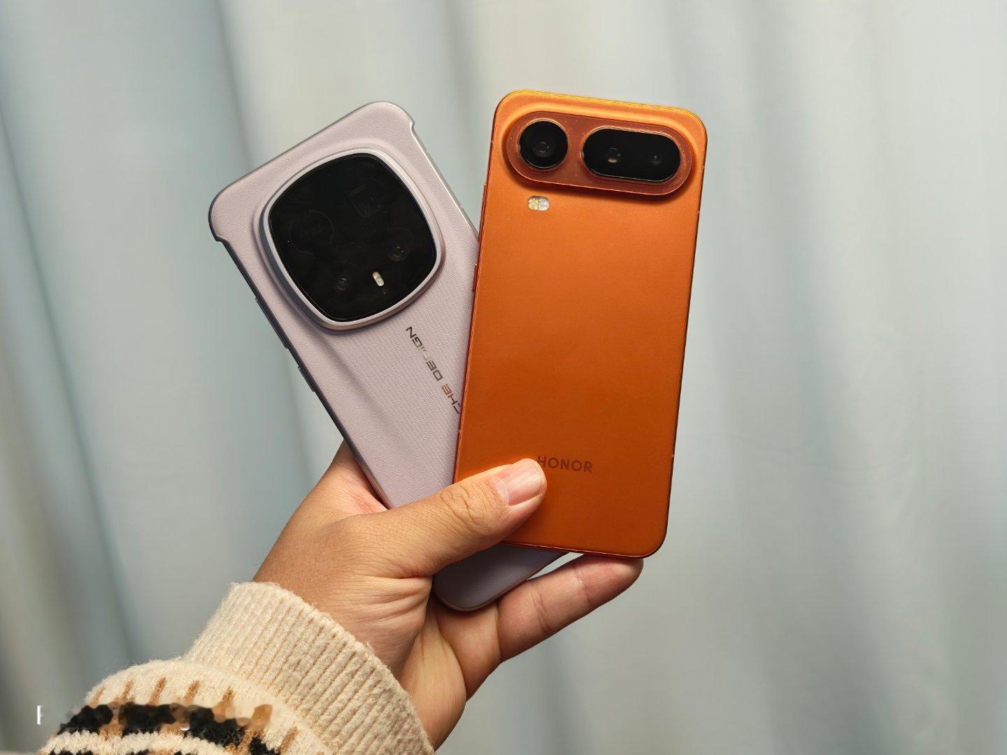 今天晚上这两台手机就正式发布了～你们考虑买哪台