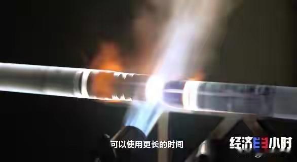 南通这家公司的一根“玻璃丝”，变成了算力时代的硬通货
 
评：谁也没想到，平日里