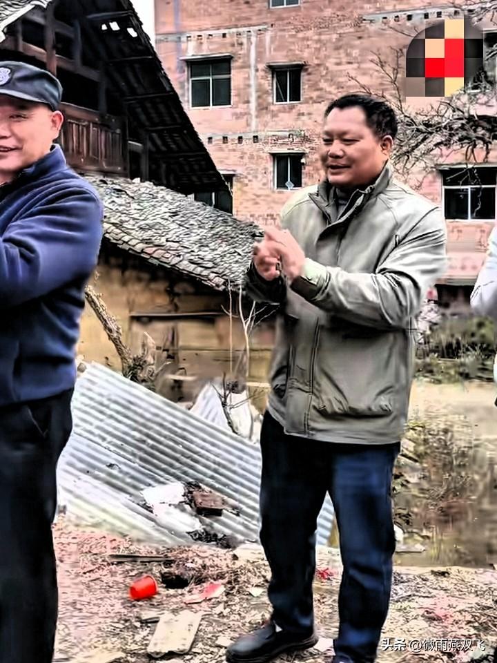 15岁造车少年火了！他用500块，攒下了人生最贵的人脉
 
湖南邵阳，15岁的刘