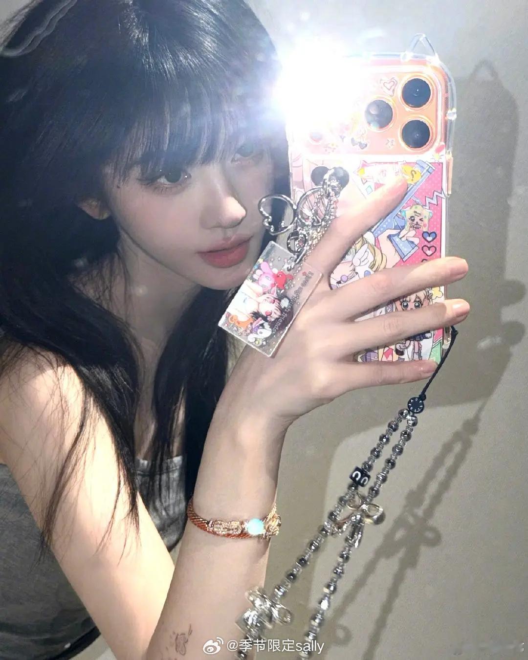 鞠婧祎营业这方面真是没得说，行走的头像库[yeah] ​​​