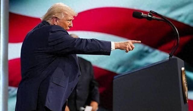 特朗普把我们全骗了！炸高官、轰伊朗、逼谈判，全是铺垫，目的只有一个：把驱逐舰钉进