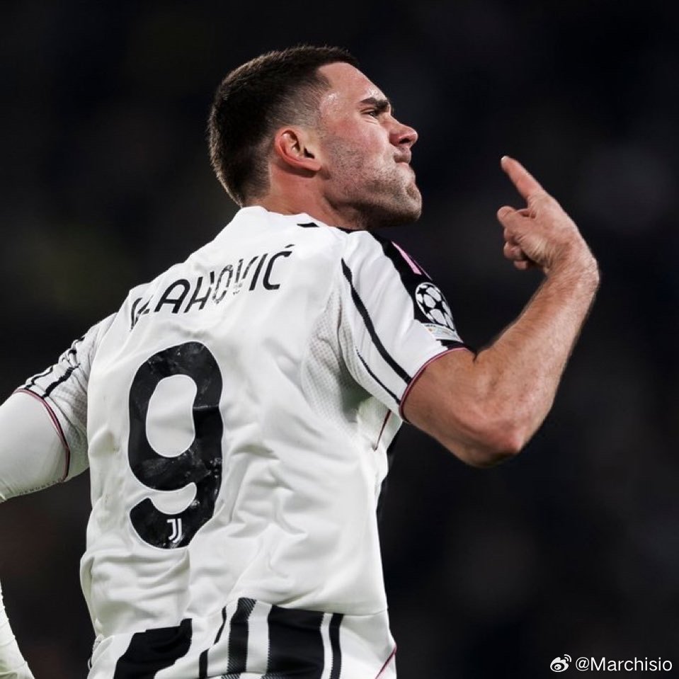 斯基拉：弗拉霍维奇与尤文图斯的续约越来越近了！这位塞尔维亚球星将签署一份为期1-