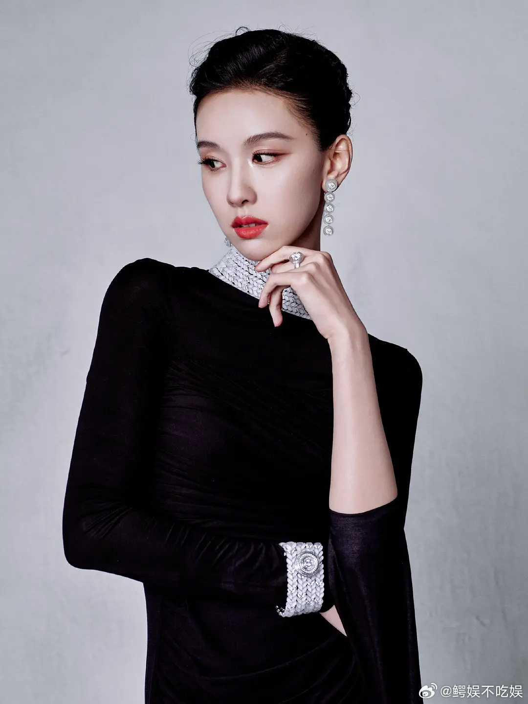 陈都灵宝诗龙晚宴，大光明hold住了吗？ 