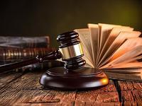 河南新乡，葛某发现妻子与同村许某长期保持不正当关系，葛某查看监控确认后，要求许某