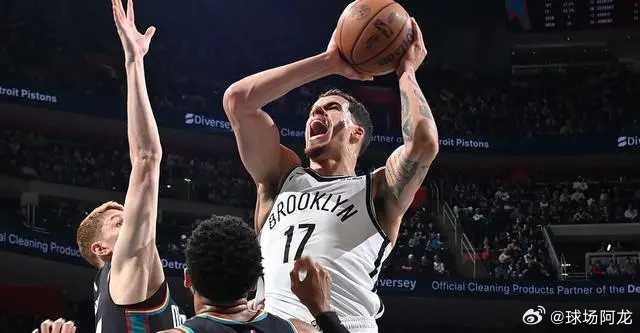 北京时间3月8日，罗宾逊最后时刻绝杀三分不中，杜伦也错失绝平补篮，布鲁克林篮网末