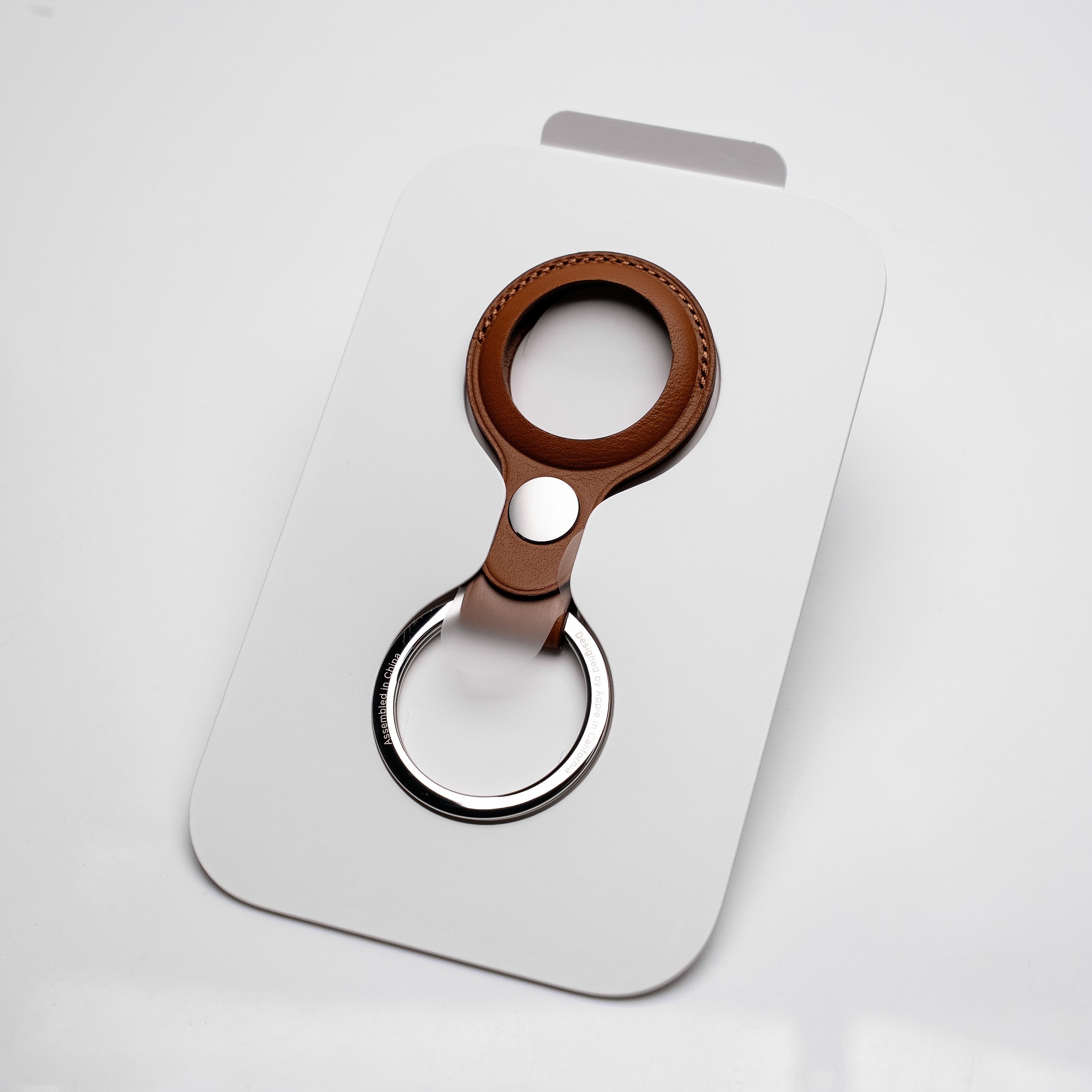 从那里买了几个 AirTag 套子，性价比直接夯爆了！他那儿的好东西是真多啊（主