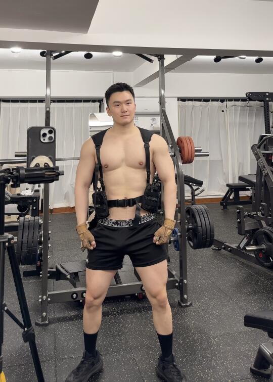 男人的快乐，是健身给的💪