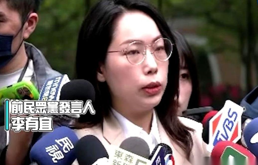 将近四成的人都跑了...

这不是退党，这简直是拆家啊
发言人、创党元老，说走就