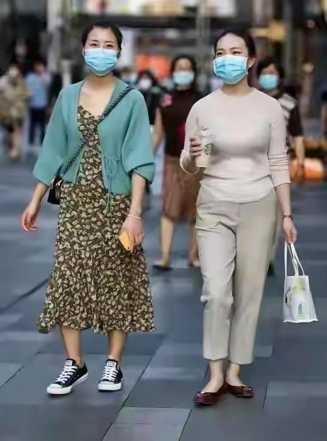 你能告诉我 ，为什么现在有些大爷大妈喜欢上了考驾照吗？
