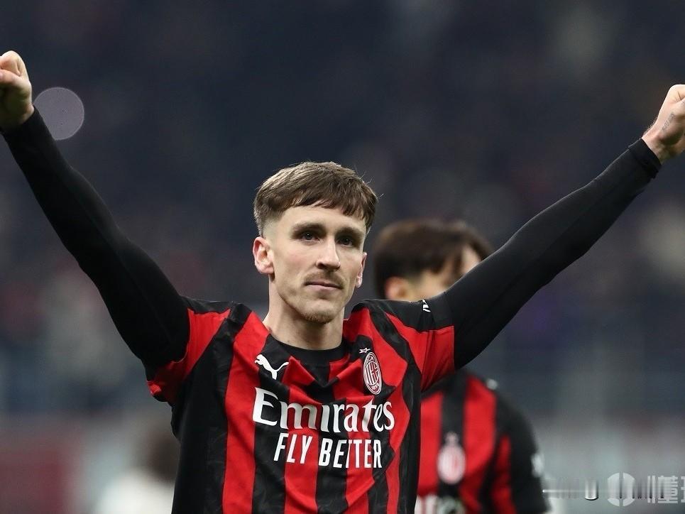 米兰与萨勒马克尔斯续约至2031年…昨天，米兰官方宣布，俱乐部与26岁萨勒马克尔