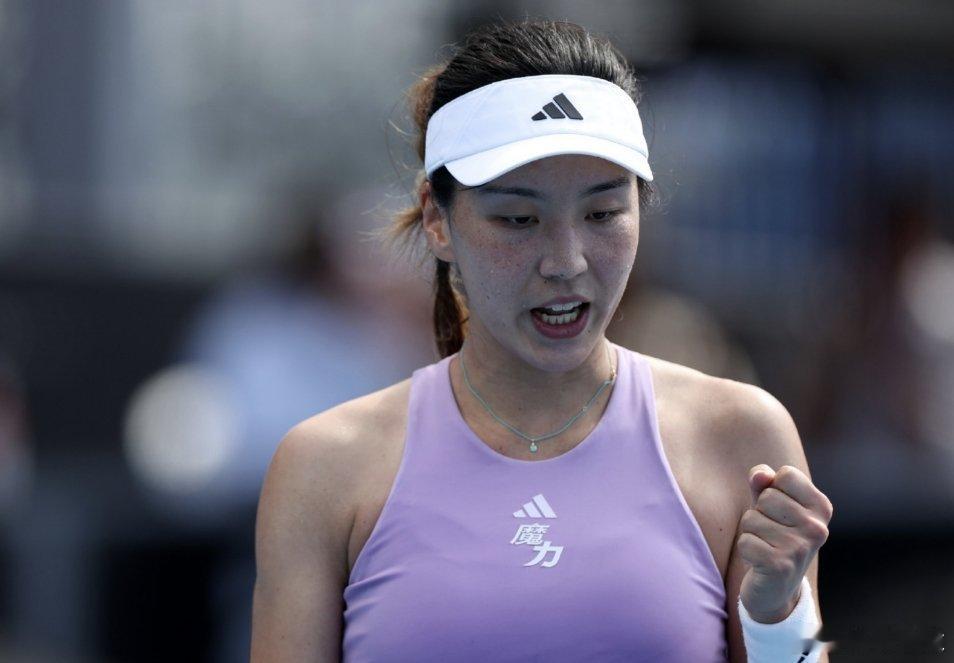 王欣瑜网球 WTA奥克兰站：王欣瑜直落两盘淘汰扎拉祖阿，晋级八强。北京时间1月7