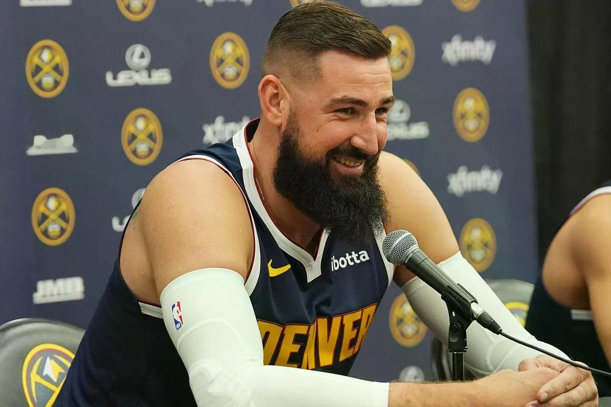 瓦兰丘纳斯重返立陶宛，结束了长达14年的NBA生涯。据立陶宛媒体消息，瓦兰丘纳斯