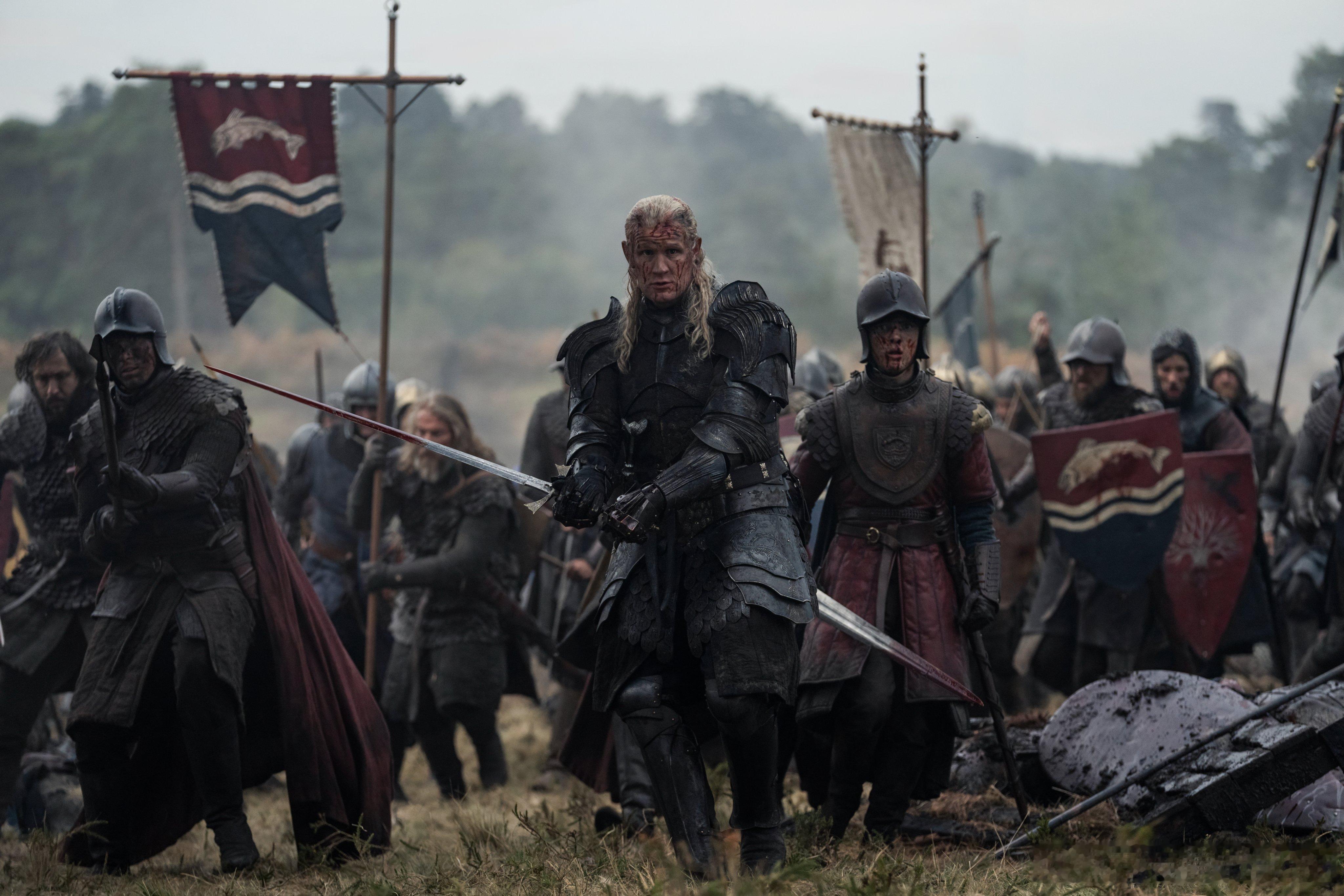 《龙之家族》第三季剧照曝光，明年6月上线HBO。本剧已续订第四季，2028年播出