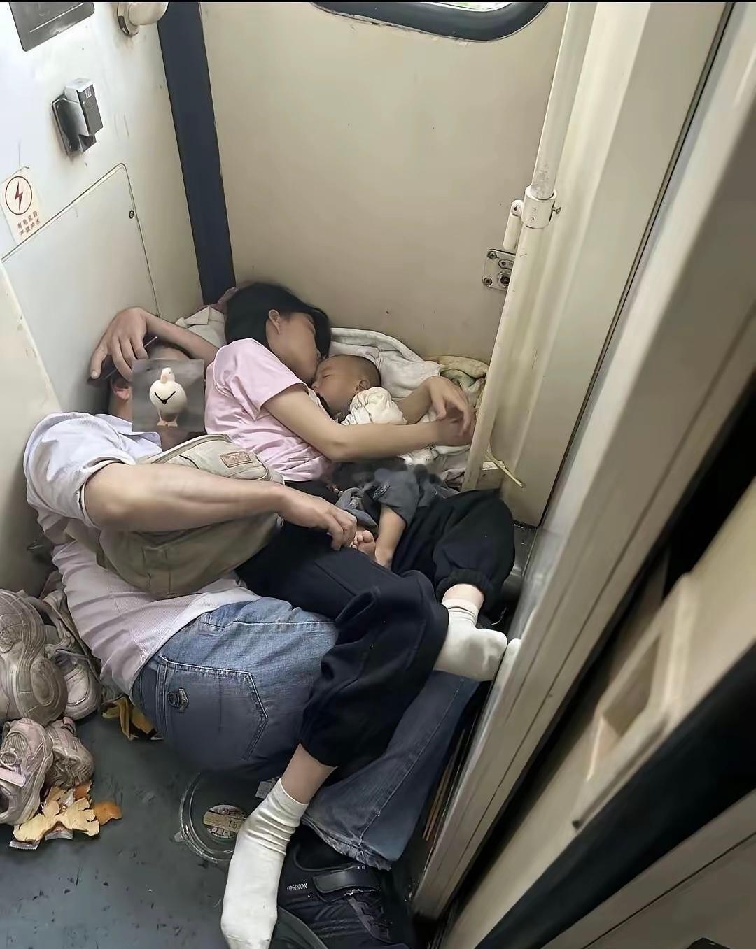 孩子还这么小 非得这样吗 
