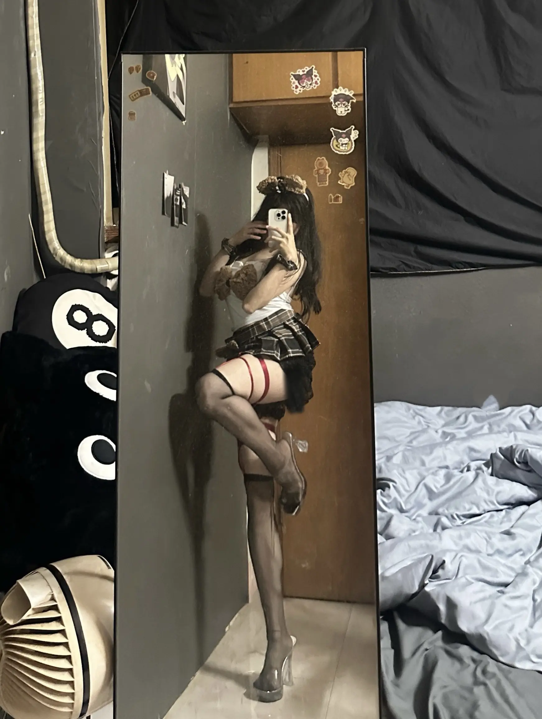 你身上什么味道 瞳孔的深浅 怀抱的温度 我现在都知道了