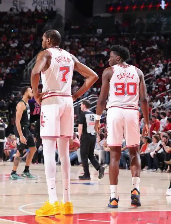 【航天城惜败！火箭 132-136 森林狼】今日强强对决，火箭主场鏖战四节，遗憾