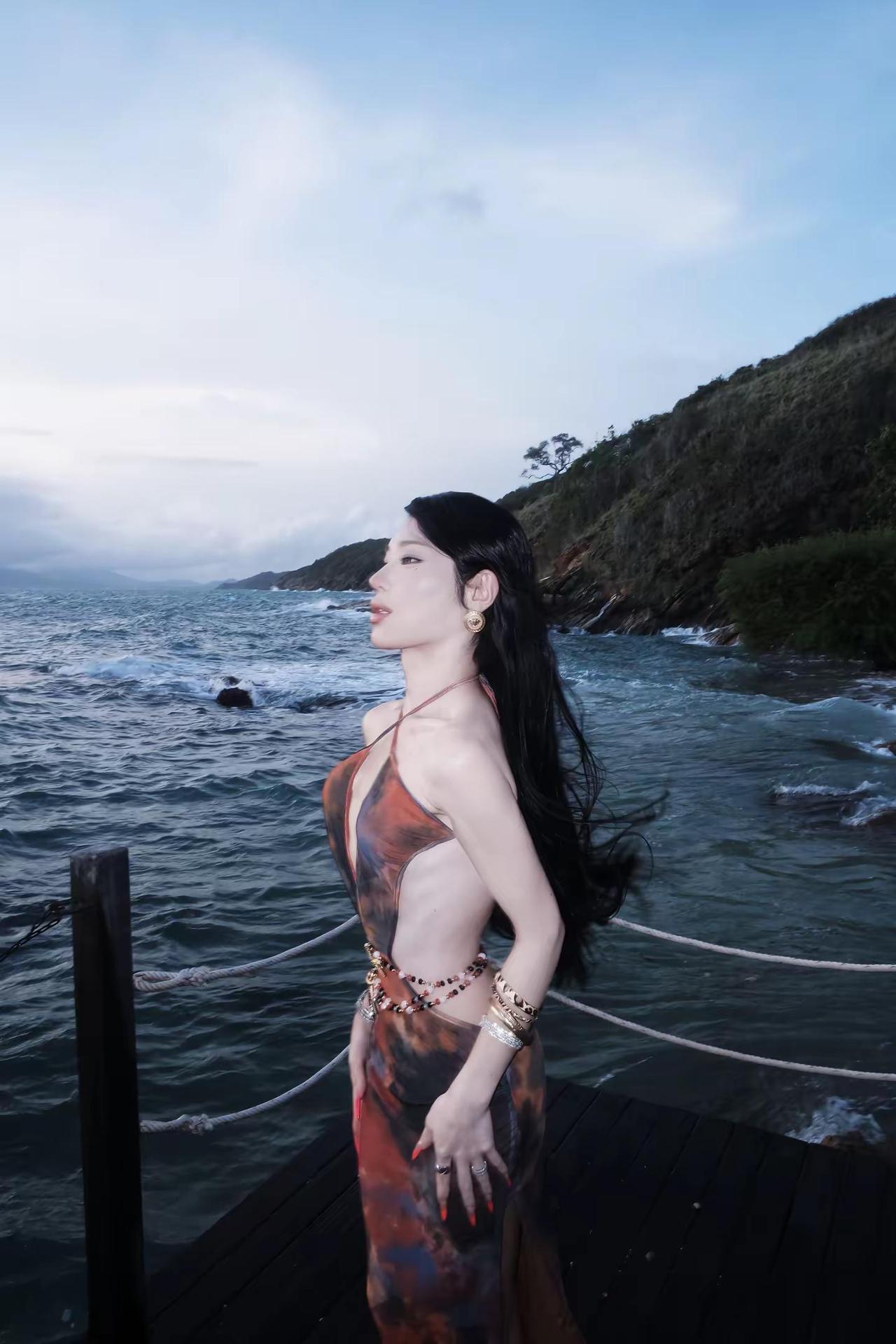 海岛辣妹 韩女