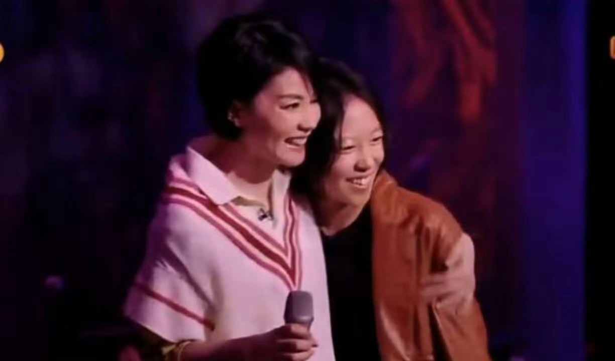 窦靖童 特朴实一北京孩子顶着天后和摇滚前辈女儿的光环，窦靖童骨子里就是个接地气的