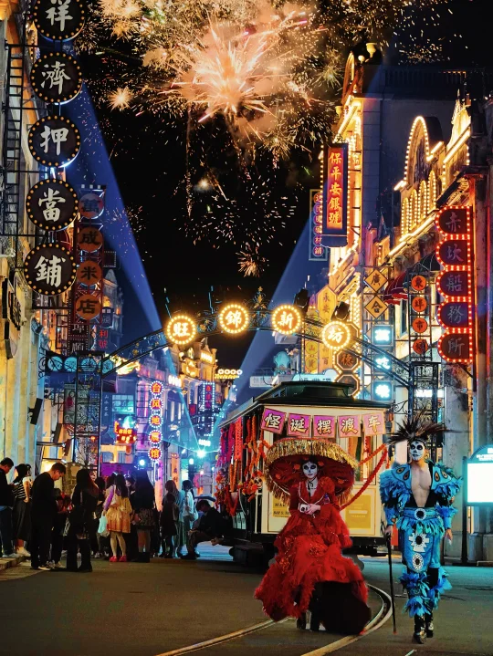 朋友圈问疯了，真在广州周边的鬼市小镇🎃