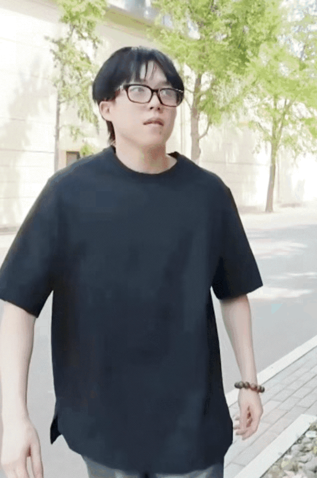 董倩老师的采访全程很舒服，善意满满，又直击心灵[握手]太喜欢董倩老师的采访[赞]
