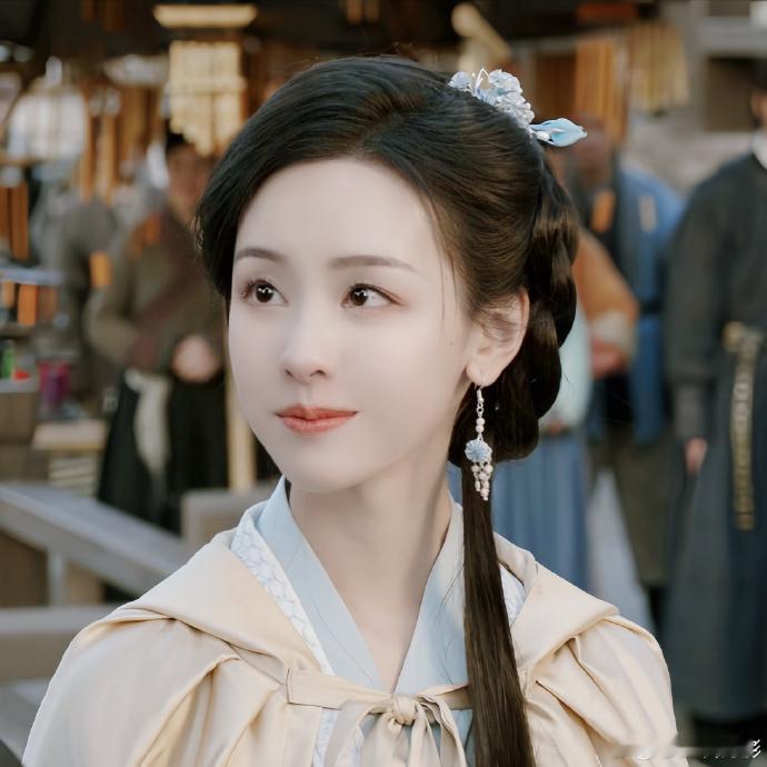 陈都灵演出了侠女的当代性在这部剧中，陈都灵的演技得到了极大的释放，她展现了冯衡复