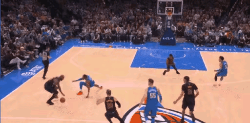 忍不住了，我詹相当生气，可惜最后一下炸篮失败了。