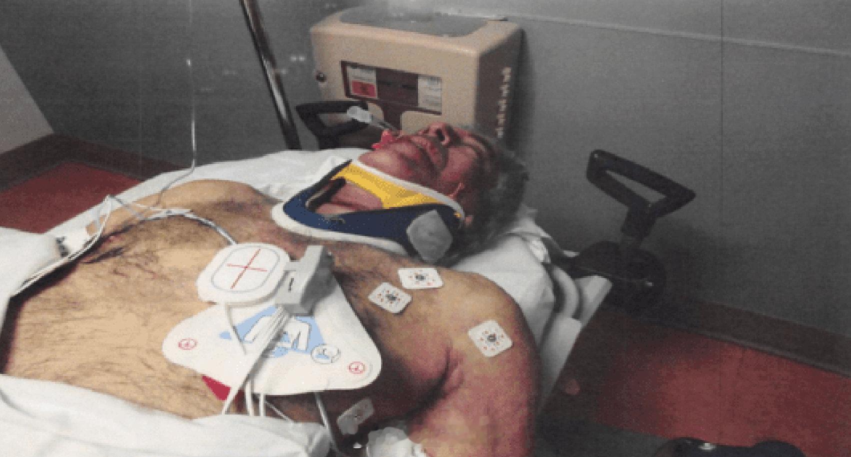 爱泼斯坦自缢后照片首度公开美国司法部最新披露的数百万份文件中，包含此前未曾公布的