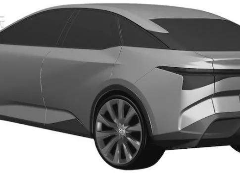 00后送爸爸的第一台新能源给老爸挑新能源车，他就俩要求：别老出毛病，续航够实在。