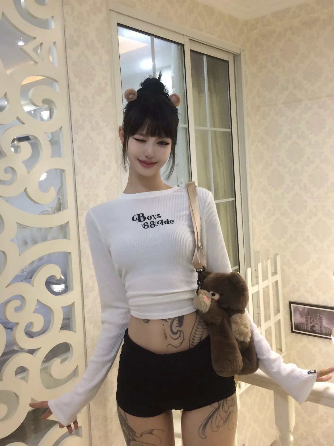 朋友说这组笑起来像张元英