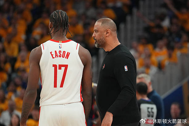 乌度卡今天赛后采访评价伊森近期状态⬇️▪️记者： 伊森今天的表现，你怎么看？他看