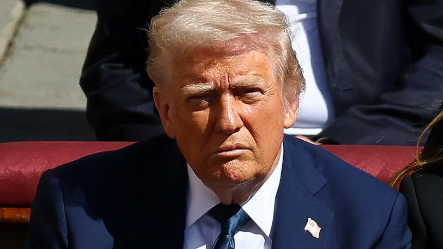 据路透社报道，也门胡塞武装高级成员纳斯尔·丁·阿米尔向外界抛出一枚重磅炸弹：美国