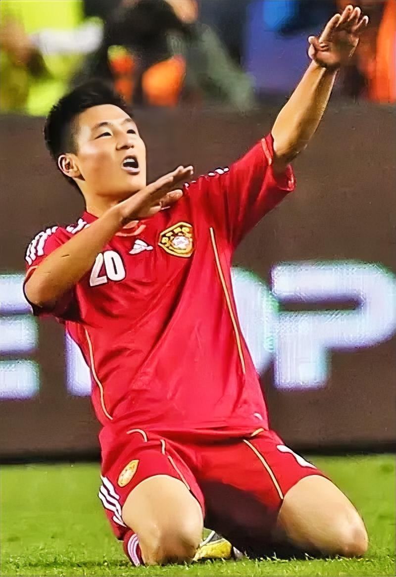 国足大腕级球员的十大特点，你认可吗？
外表最匪气：张琳芃，山东人
性格最豪爽：魏