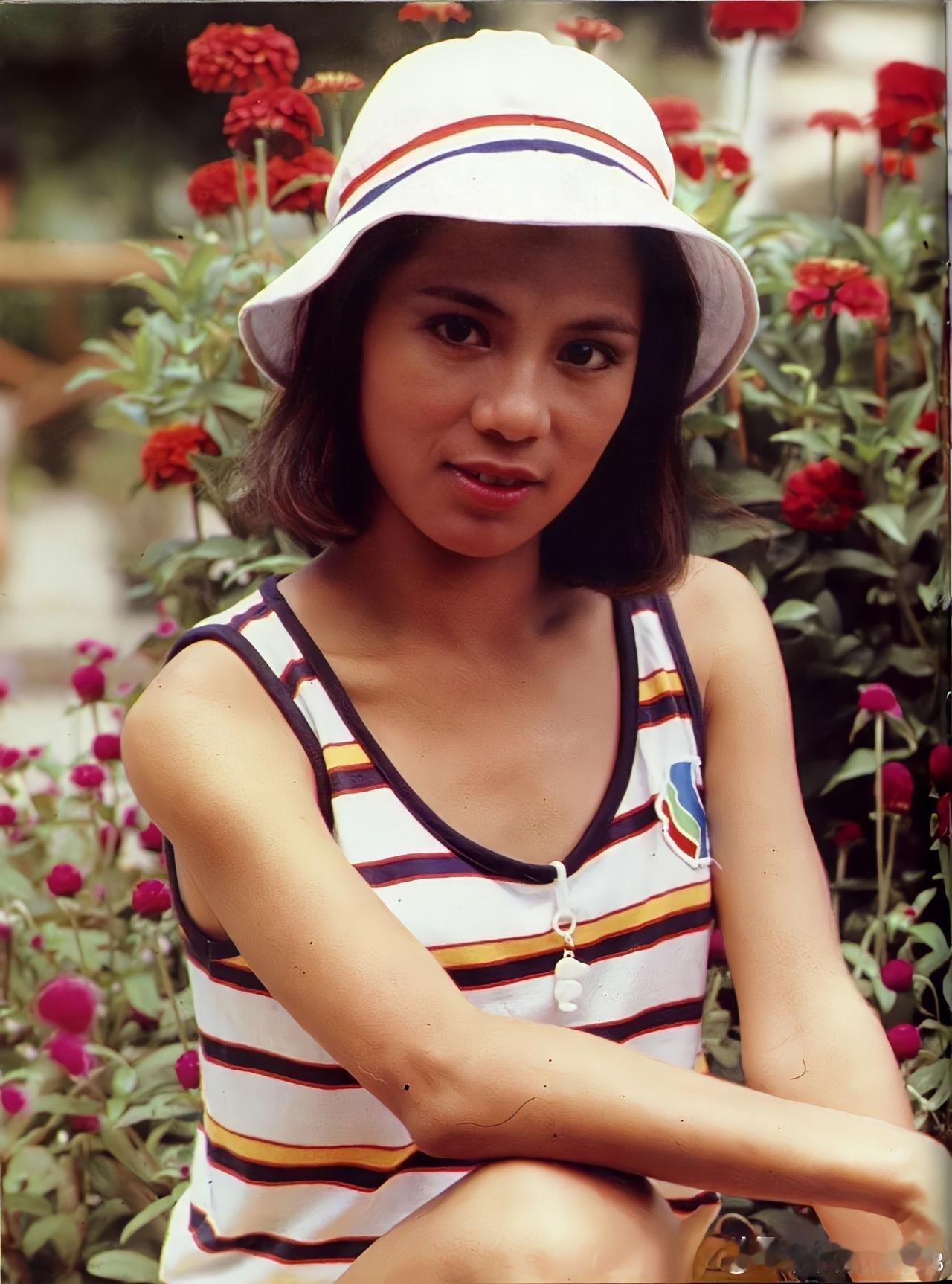 🎆永远的翁美玲👇
杂志封面定格的瞬间，
是多少人的青春记忆。
翁美玲，从未被