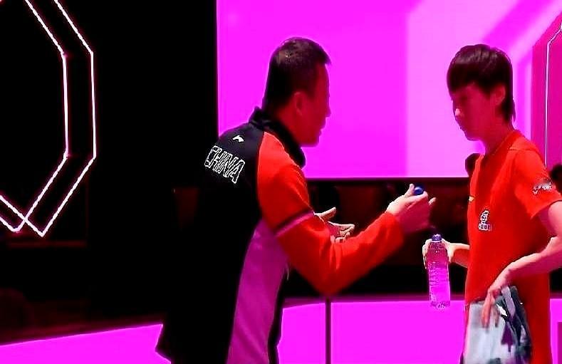 这就叫实力。

对手的独门绝技，半局就给你破了！

讲真，澳门冠军赛决赛那一幕太