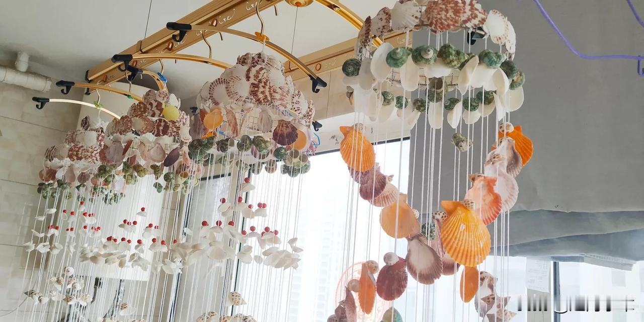 打包啦，漂亮的风铃和免费的贝壳很快就飞奔到你们怀里啦！期待吧[爱慕][爱慕][爱