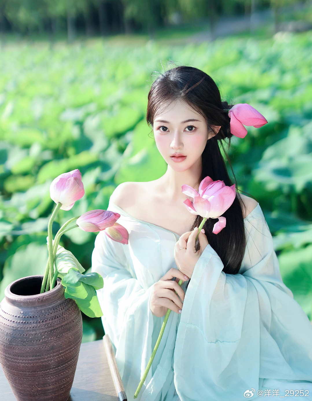 洋洋高锐、渴望芳草地、吗◎人们说……七月流金似火◎这句话有点不明白流金……呢◎站