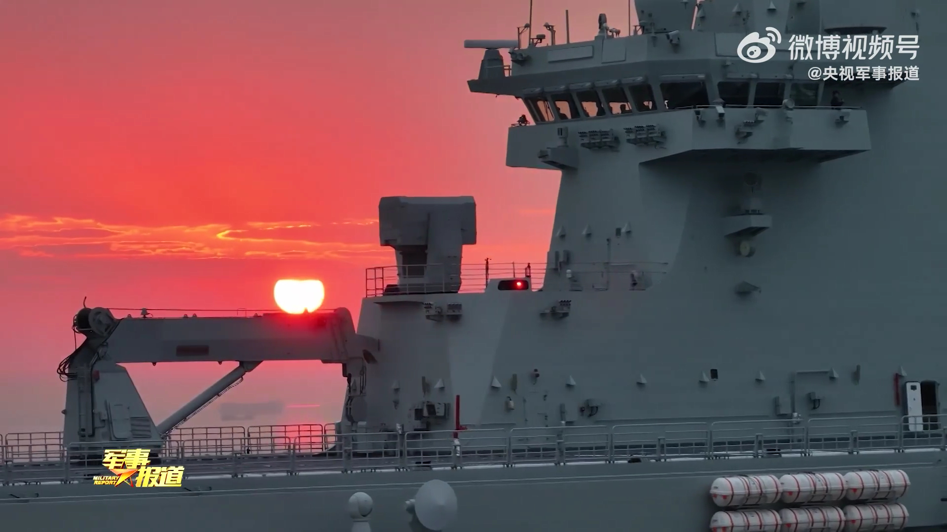 夕阳下的075安徽舰，漂亮烽火问鼎计划中国海军