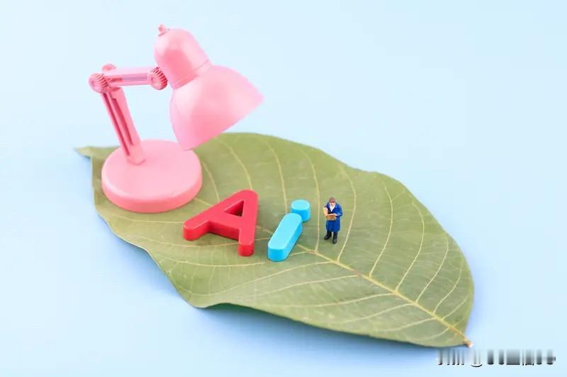 智能构造，新的产业链构思的构造；创新绿色数智技术、转换数据资本；增强绿色赋能功能
