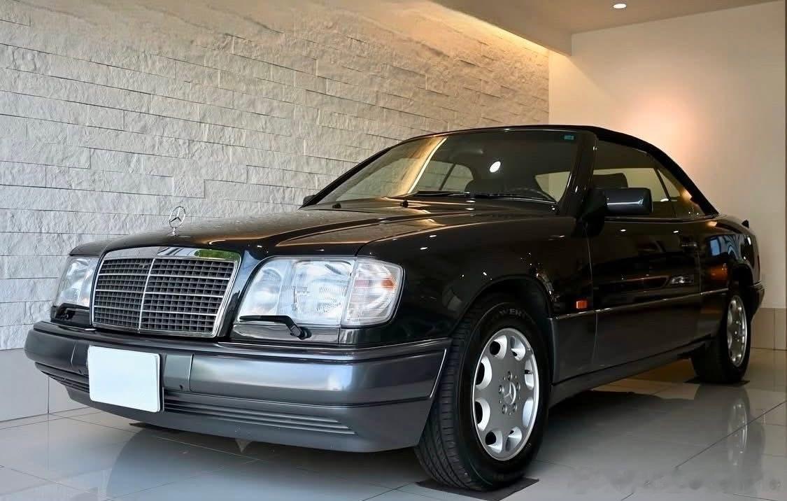 台湾老车🇩🇪1994年Benz A124 E320 Convertible 