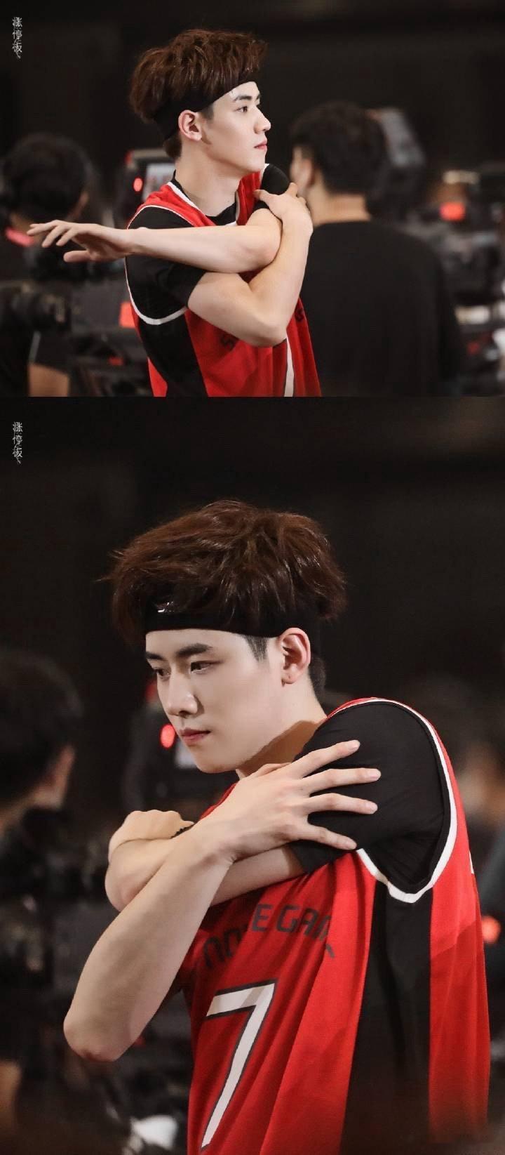 #任豪用摄像机选择观众#到底是谁这么幸运的被任豪用摄像机选到了，真的不敢想象被选