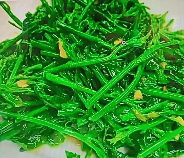 白露过后，或者小雪时节，都适合多吃树仔菜。这菜好处多多，能润燥化痰，还能护眼助眠