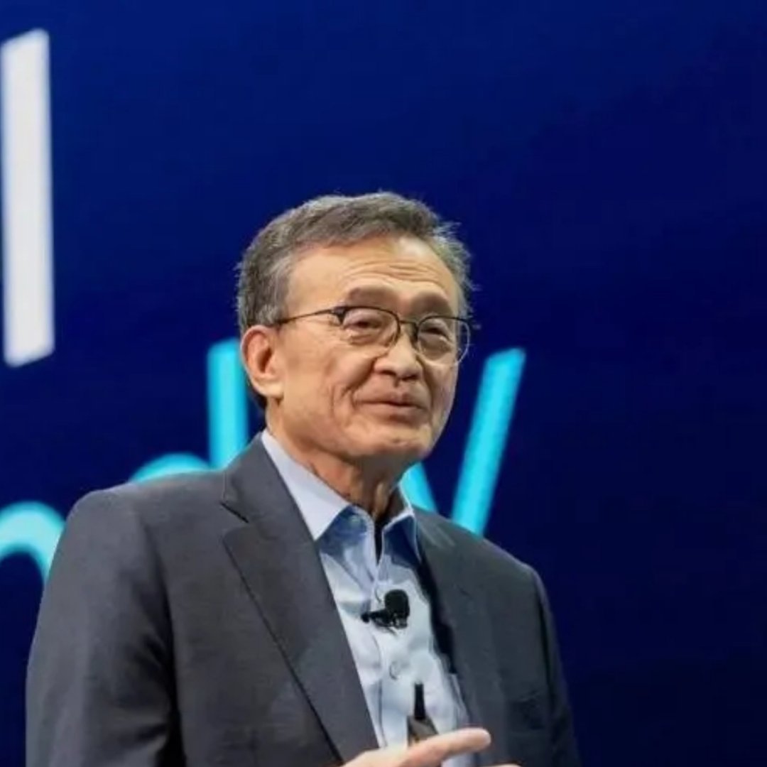 两大芯片巨头互攻在2026年6月1日的Computex 2026大会上，原本在P
