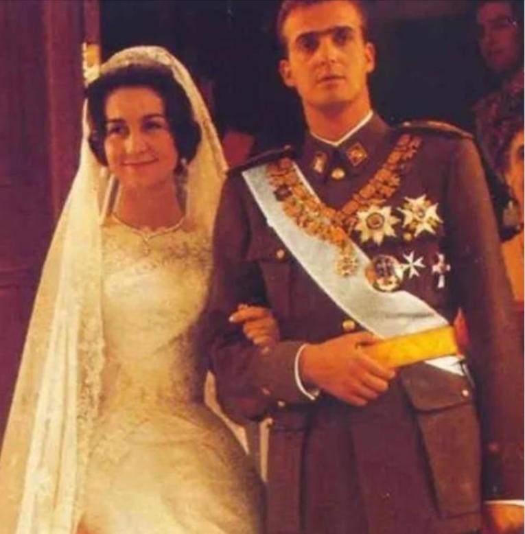 “他性瘾太大，必须进行化学阉割！”2014年，86岁的西班牙前国王，被强行注射了