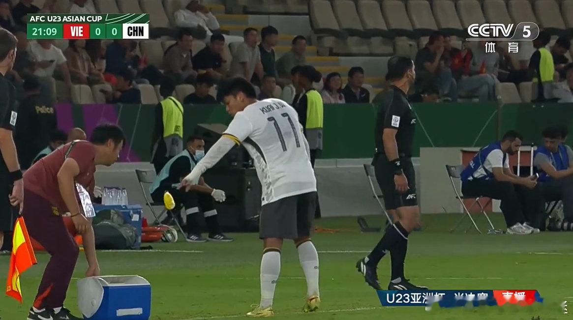 踢了20多分钟了，感觉很有戏啊。  cr：FolkFootball 