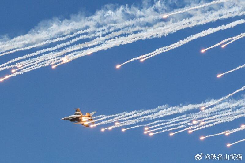 美总统特朗普海湖庄园禁飞区遭民航机误入 F-16紧急升空拦截并发射热焰弹海外新鲜