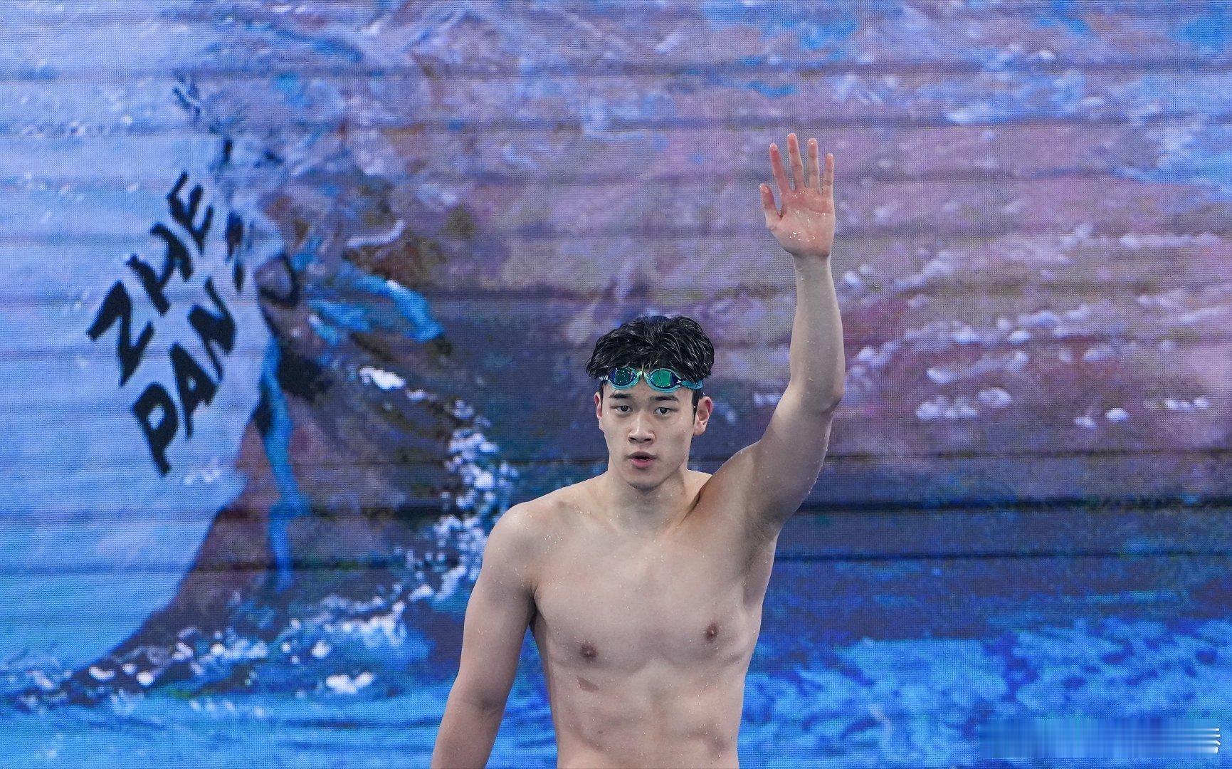 第十五届全运会男子100米自由泳决赛，浙江队选手潘展乐夺得冠军！恭喜！ 