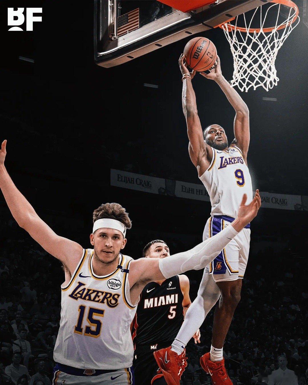 里弗斯辅佐父子两代，历史上第一次 ​​​